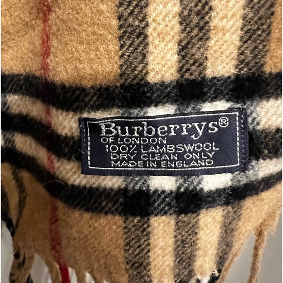 Burberry Scarf - Picture 4 of 4